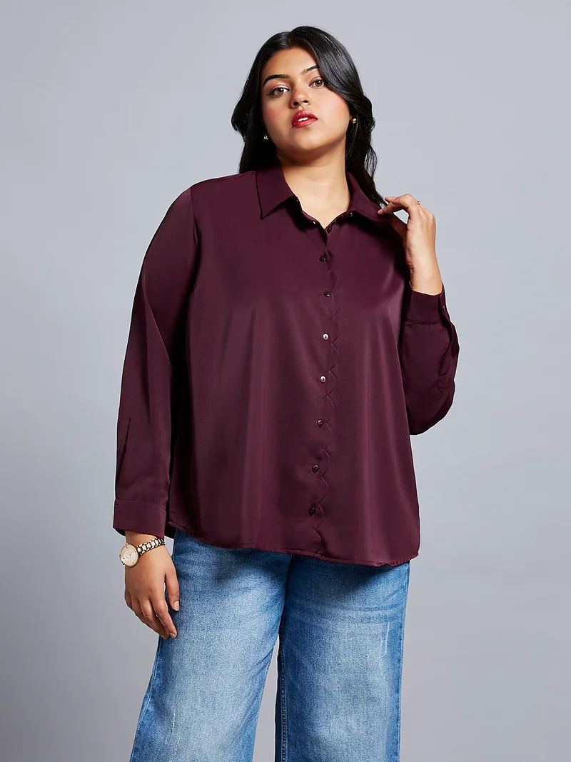 جلو باص بلوزة جلوبلس نسائية مقاس كبير بياقة وأكمام بأساور